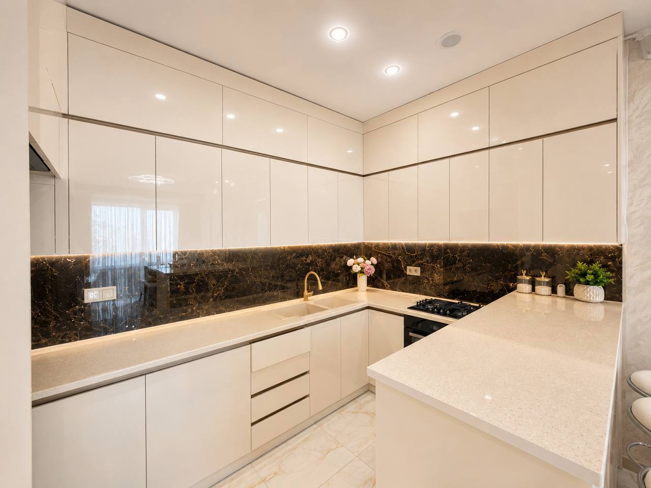 3 Bedroom Apartment in Griboyedov Park — Photo 4 of 8